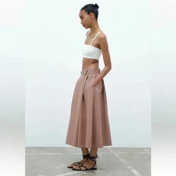 Zara midi pleat detail pink skirt - Picture 4 of 14